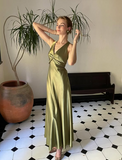 Halterneck Elegant Green Backless Satin A-Line Prom Dress Evening Gown HZ1024